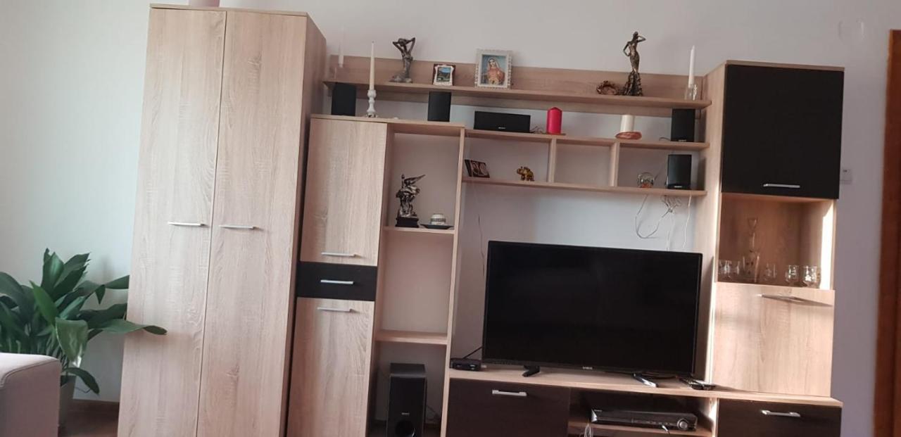 Casa Elena Eselnita 호텔 외부 사진